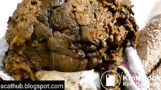 Hot Babe Shitting Her Panties