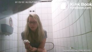 Spycam Sexy teen toilet diarrhea farting