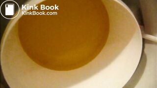 Dutch student pushes one out on the toilet for us