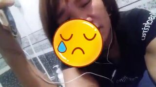 Indonesian girl working abroad sensually poop