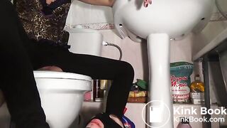 Poop eating from big ass