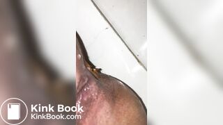 POOP MORNING GIRL TOILET (1)