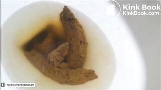 woman pooping on toilet - video 51