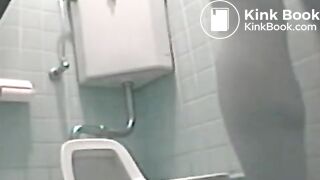 poop back shot - video 7