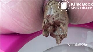 extremly close pooping footage - video 7