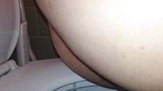 Great sounds of a teen pooping