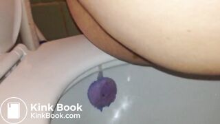 Great sounds of a teen pooping