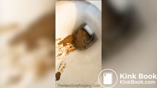 sexy naked girl pooped