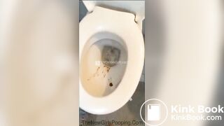 sexy naked girl pooped