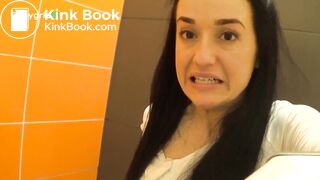 sexy Italian girl shitting and pissing - video 3