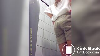 pooping and pissing woman in toilet, pooping at 31.11