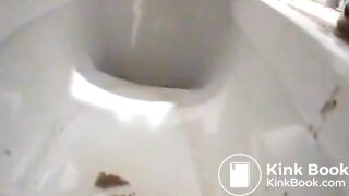 More Japanese girls pooping