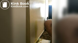 Ebony Bbw Blasting shit on Carpet/Wall