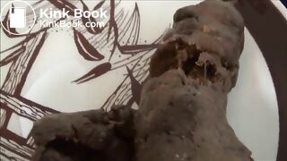 woman pooping on plate - video 4