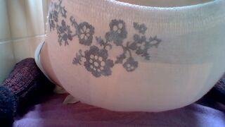 Girl drops huge load in Nappy