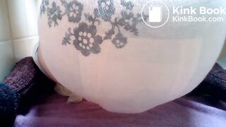 Girl drops huge load in Nappy