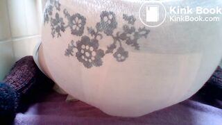 Girl drops huge load in Nappy