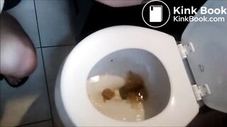 Super cute girl poops