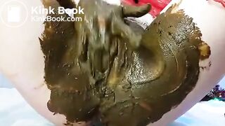 sexy Russian craps and pisses