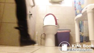 sexy teen toilet pooping - video 22