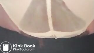 she loads her knickers in public