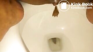 Ebony Ex Pooping & Pissing_1