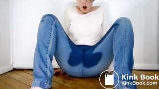 cute girl poops and pees - video 2