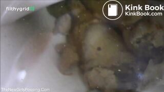 Lady pooping - video 3
