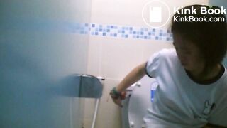 girls THAI shitting 2