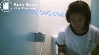 girls THAI shitting 2