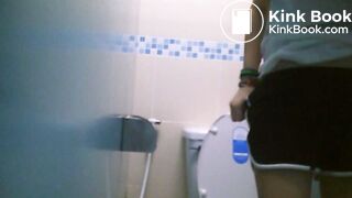 girls THAI shitting 2