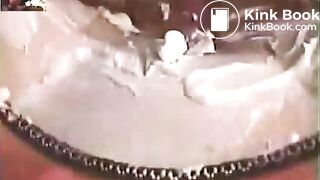 Scat in pussy - video 2