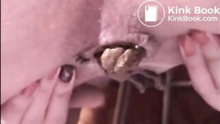 woman pooping on the floor - video 9