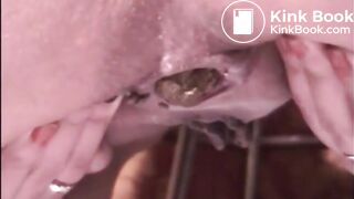 woman pooping on the floor - video 9