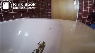 Big spread ass dumps a load in the bathtub