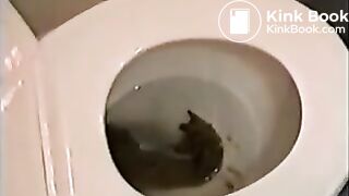 Sexy pooping - video 166