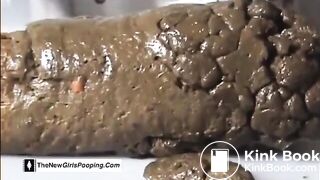 pretty girl shitting nice huge turd