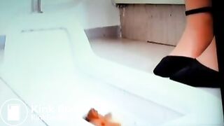 4 turtle restroom ◆ nice ass and uncle