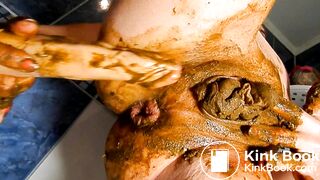 DIldo and scat pantie play