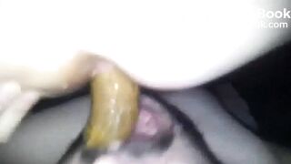 SCAT COUPLE,, SHITTING EXPLOSIVE DIARRHEA IN HIS ENTIRE FACE