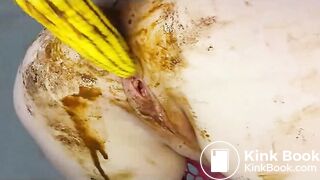 sexy Russian pooping - video 3