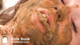 American slut Roxy likes it very dirty