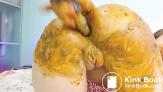 A girl anal Masturbation with her dirty stinky shit