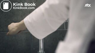 Korean girl in the man's toilet 2