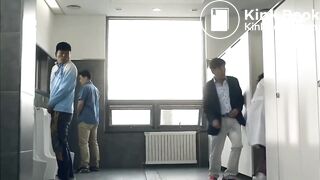 Korean girl in the man's toilet 2