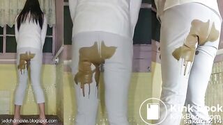 Asian girl messy diarrhea in White Pants