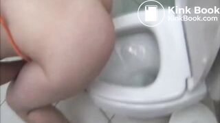 beautiful girl shits - video 3