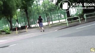 beauty pooping - video 3