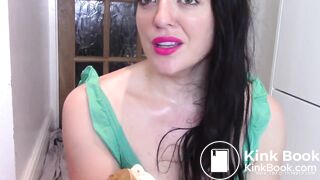 Shitting & Pissing In White Leggings