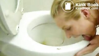 Blonde Lick dirty toilet